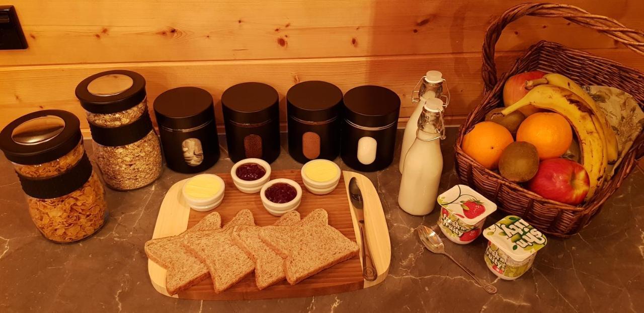 Cosy Cabin In The Paddocks - Breakfast Included Franz Josef Eksteriør billede
